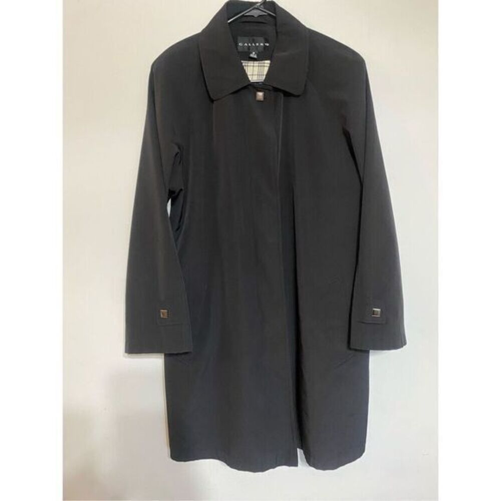 Women’s gallery size medium long black trenchcoat/raincoat‎